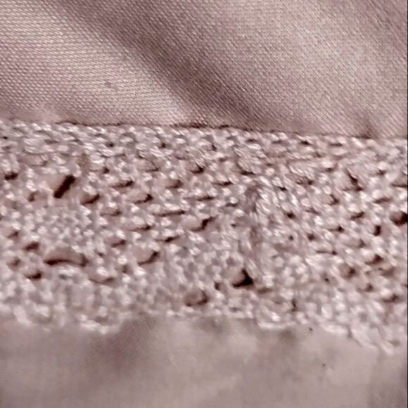 COZELLE TWIN SHEETS  Polyester Microfiber 4 Piece SHEET SET  Size BLUSH Lace NEW - Picture 3 of 8